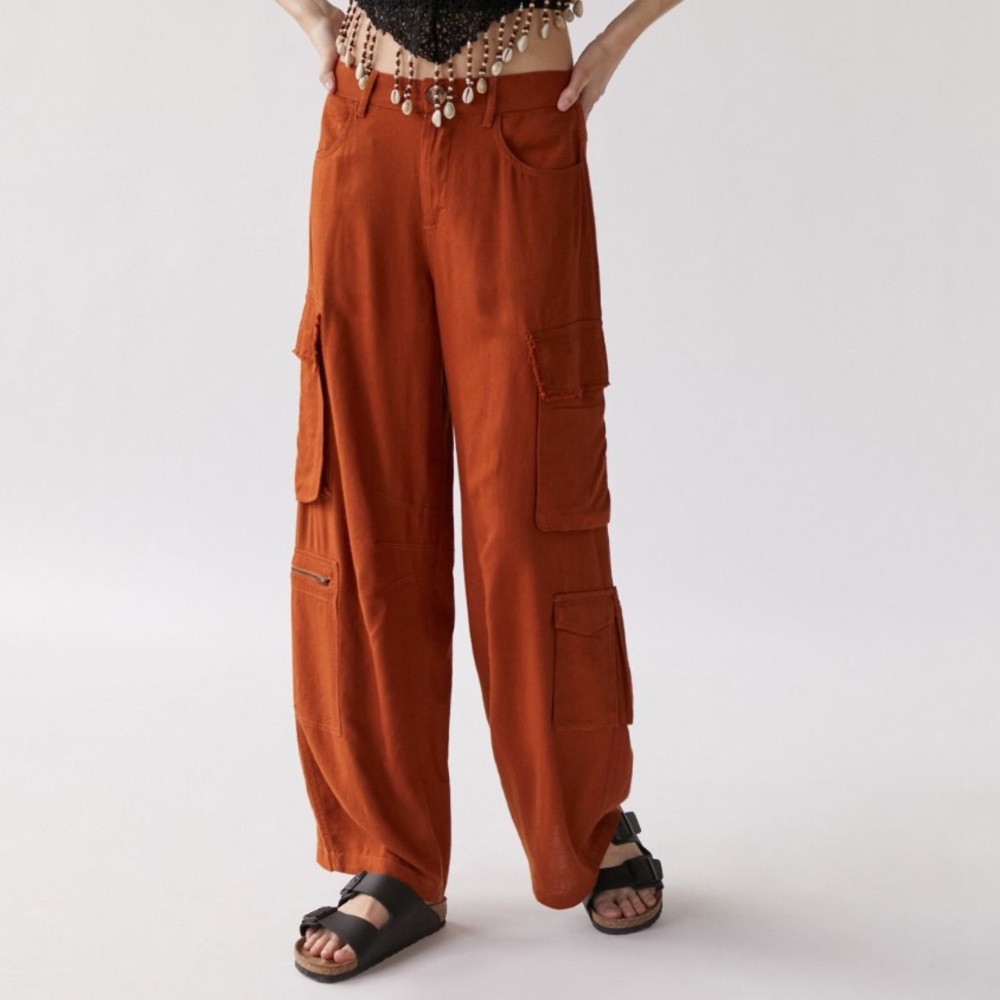 uo alexandra linen cargo pant